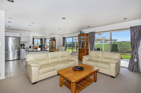 Photo of property in 165 Gray Road, Te Kamo, Kamo, 0185