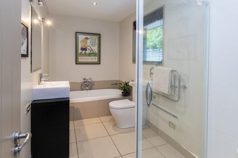 Photo of property in 11 Stonewall Place, Huntsbury, Christchurch, 8022