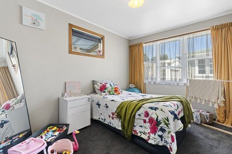 Photo of property in 21 Battiscombe Terrace, Waitara, 4320