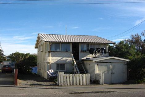 Photo of property in 278 Marine Parade, New Brighton, Christchurch, 8061