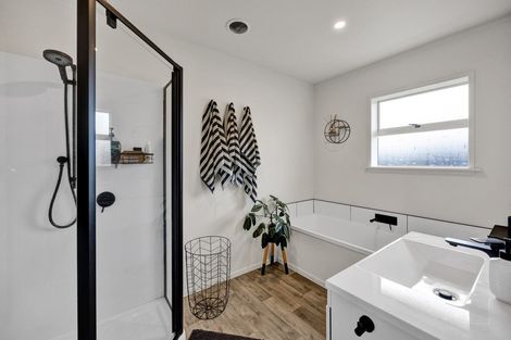 Photo of property in 4 Douglas Street, Hawera, 4610