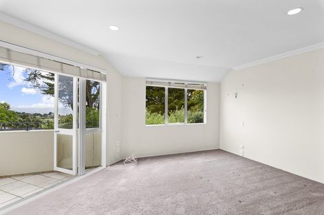 Photo of property in 16a Castor Bay Road, Castor Bay, Auckland, 0620