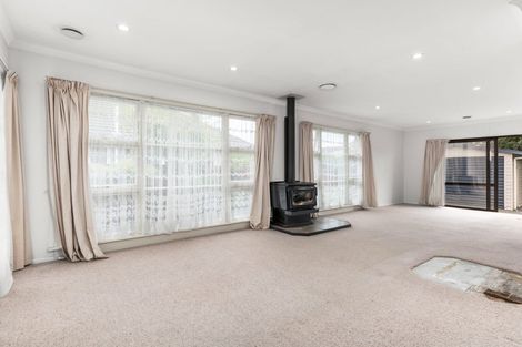 Photo of property in 10 Haslett Place, Upper Riccarton, Christchurch, 8041