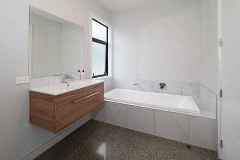 Photo of property in 15 Lake View Terrace, Huntingdon, Ashburton, 7774