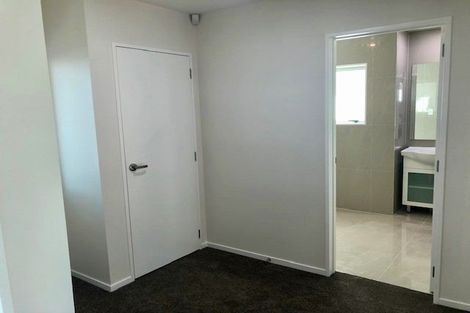 Photo of property in 4a Sherwood Avenue, Te Atatu South, Auckland, 0610