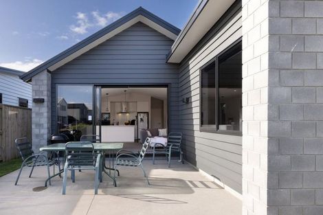 Photo of property in 1 Harp Place, Papamoa, 3118