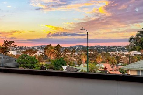 Photo of property in 3 San Fernando Way, Henderson, Auckland, 0612