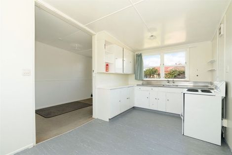 Photo of property in 4 Taonui Street, Waitarere Beach, Levin, 5510