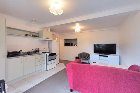 Photo of property in 1 Lewis Road, Pakuranga, Auckland, 2010