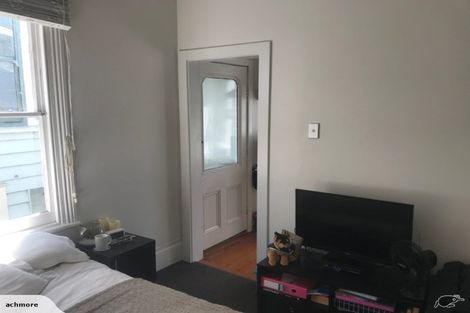 Photo of property in 16a Wharf Road, Te Atatu Peninsula, Auckland, 0610