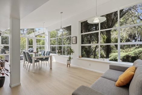 Photo of property in 85 Wood Bay Road, Titirangi, Auckland, 0604