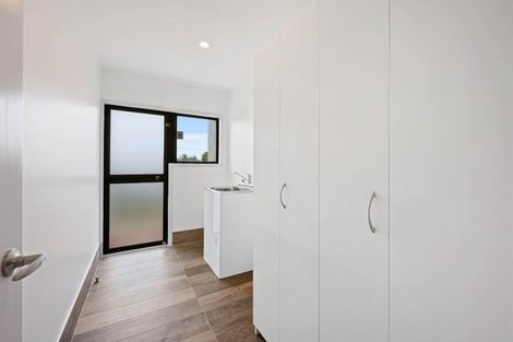 Photo of property in 5 Vintage Drive, Henderson, Auckland, 0612