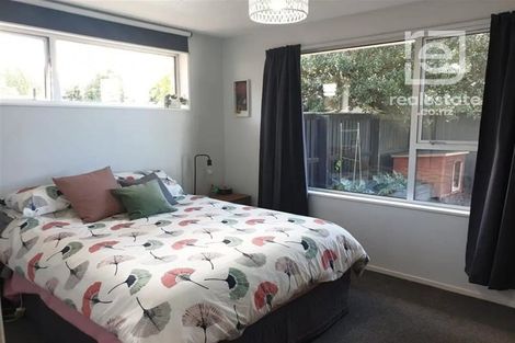 Photo of property in 2/110b Withells Road, Avonhead, Christchurch, 8042