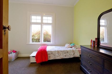 Photo of property in 107 Hargest Crescent, Saint Clair, Dunedin, 9012