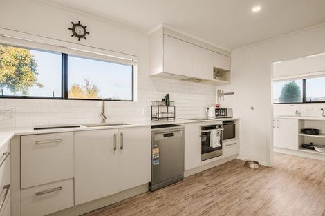 Photo of property in 6 Richardson Road, Omokoroa, 3114