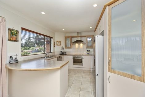 Photo of property in 10 Kororako Grove, Whalers Gate, New Plymouth, 4310