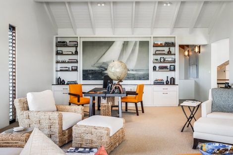 Photo of property in 42 Porterfield Road, Whitford, Howick, 2571