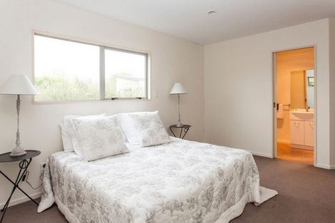 Photo of property in 55 Winton Street, St Albans, Christchurch, 8014