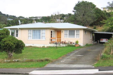 Photo of property in 49 Batchelor Street, Newlands, Wellington, 6037