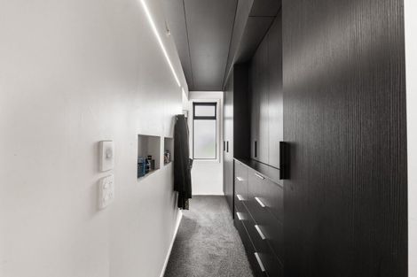 Photo of property in 9b Cross Street, Lepperton, New Plymouth, 4373