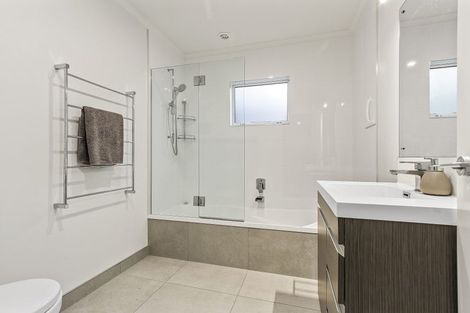 Photo of property in 625a Swanson Road, Swanson, Auckland, 0612