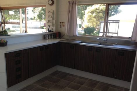 Photo of property in 20 High Street East, Waitara, 4320