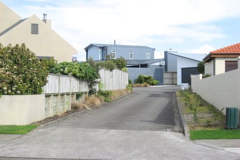 Photo of property in 10d Tupare Place, Highlands Park, New Plymouth, 4312