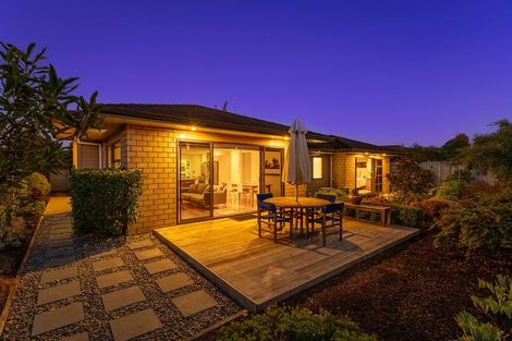 Photo of property in 4 Pateke Way, Paraparaumu Beach, Paraparaumu, 5032