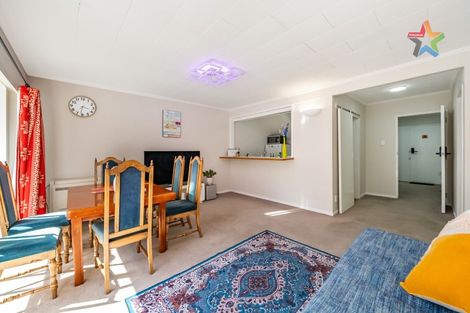Photo of property in 8b Wai-iti Crescent, Woburn, Lower Hutt, 5010