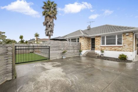 Photo of property in 16 Jennifer Place, Papatoetoe, Auckland, 2025