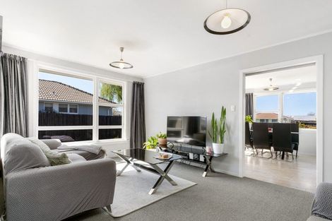 Photo of property in 6 Meldrum Place, Bishopdale, Christchurch, 8051