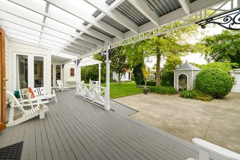 Photo of property in 124 Cook Street, West End, Palmerston North, 4410