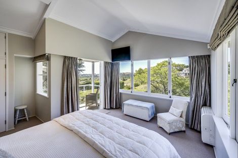 Photo of property in 130 Durham Drive, Havelock North, 4130