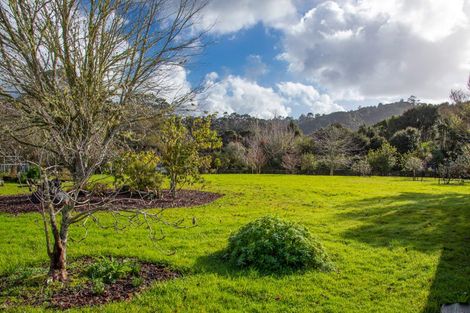Photo of property in 19-21 Mountain Road, Henderson Valley, Auckland, 0612