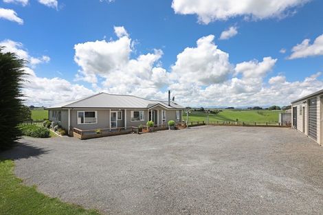 Photo of property in 225 Makara Road, Halcombe, Feilding, 4779