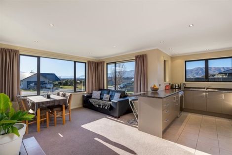 Photo of property in 33 Alice Burn Drive, Luggate, Cromwell, 9383