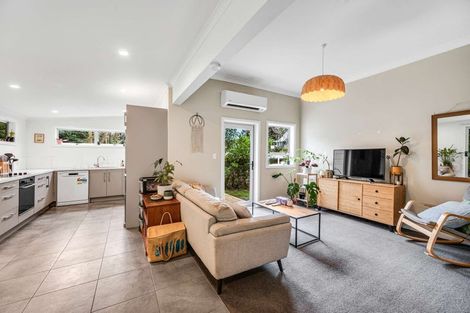 Photo of property in 30 Coote Road, Bluff Hill, Napier, 4110