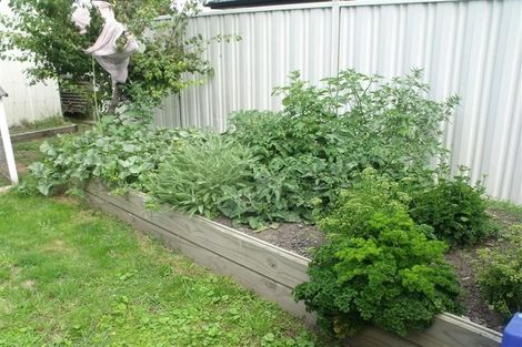 Photo of property in 2 Woodfield Place, Parkvale, Hastings, 4122