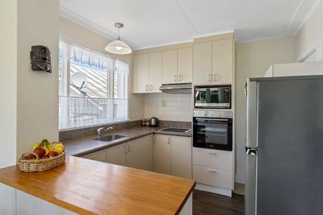 Photo of property in 21 Cochrane Street, Mornington, Dunedin, 9011