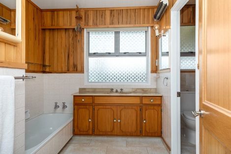 Photo of property in 351 Otumoetai Road, Otumoetai, Tauranga, 3110