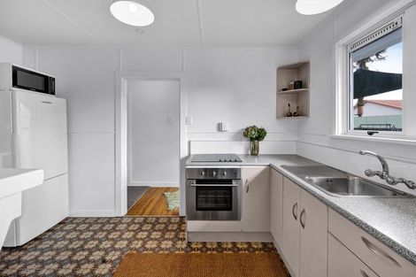 Photo of property in 46 Standish Street, Inglewood, 4330