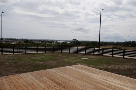 Photo of property in 11 Wheriko Avenue, Glenbrook, Waiuku, 2681