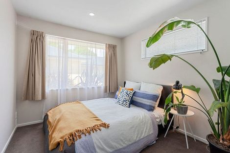 Photo of property in 52 Thackeray Place, Waltham, Christchurch, 8023