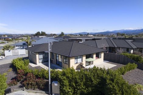 Photo of property in 2 Memorial Drive, Motueka, 7120