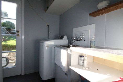Photo of property in 19 Farm Street, Lumsden, 9730