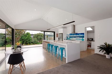 Photo of property in 39 Stoke Street, Sumner, Christchurch, 8081