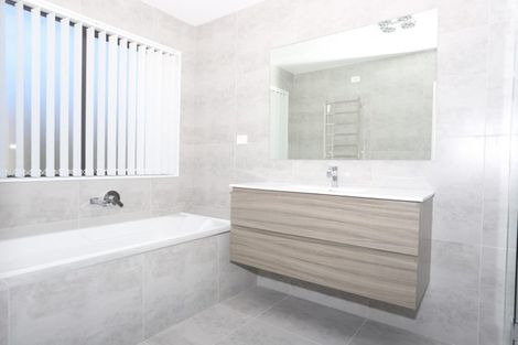 Photo of property in 63 Harvest Avenue, Orewa, 0931