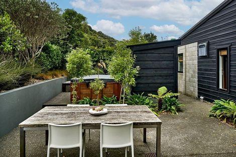 Photo of property in 85 Muritai Road, Eastbourne, Lower Hutt, 5013