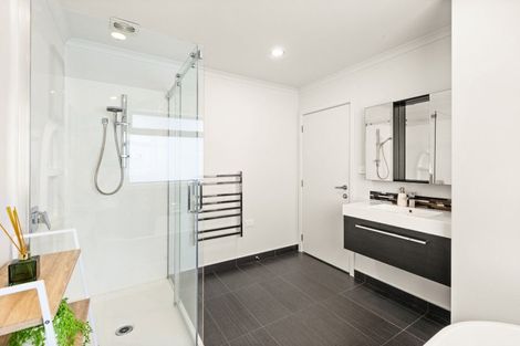 Photo of property in 32 Quarry Ridge, Poraiti, Napier, 4182