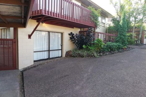 Photo of property in 2/92 Sartors Avenue, Browns Bay, Auckland, 0630